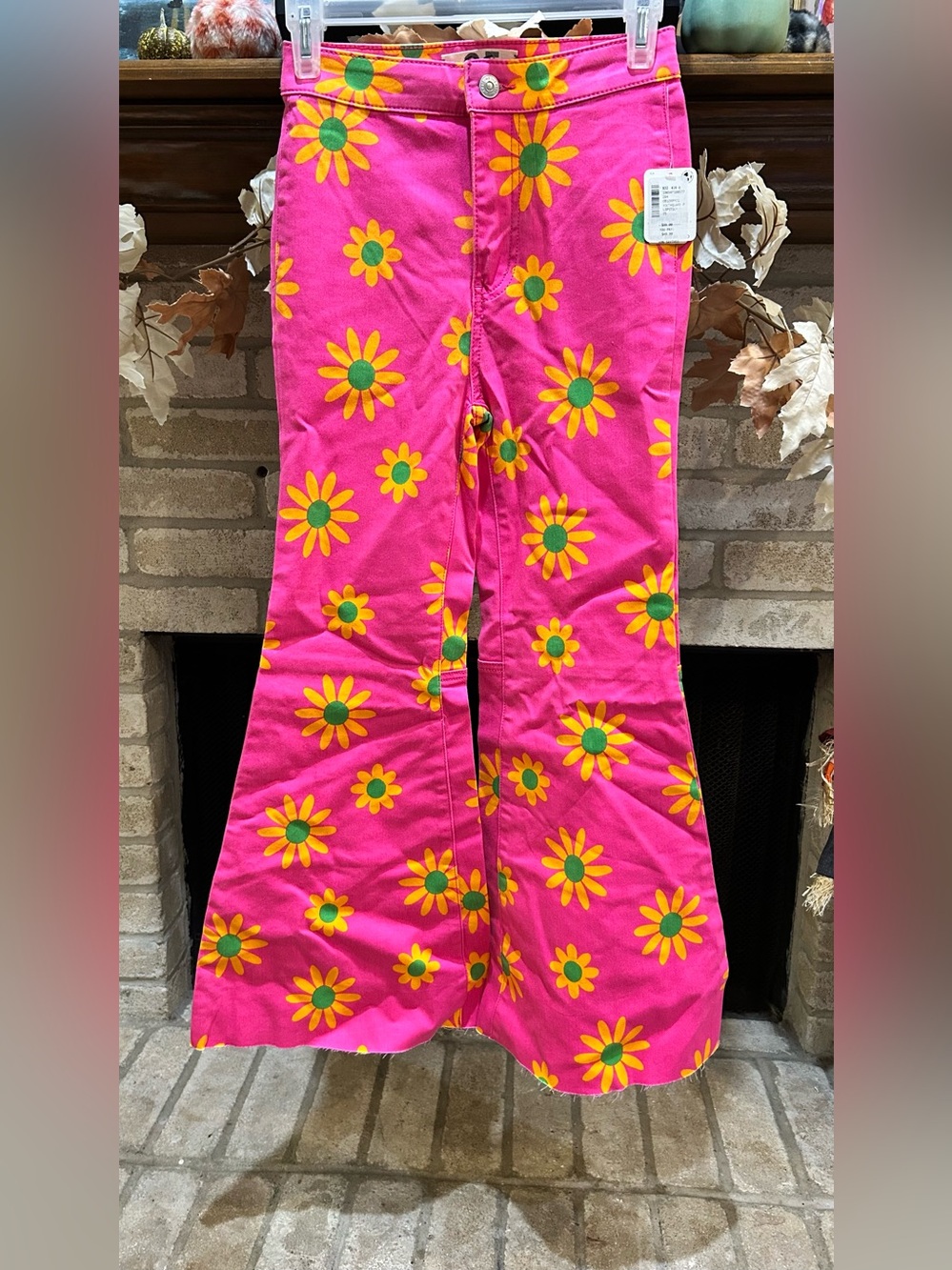 We The Free Pink Daisy Flare Jeans EUC